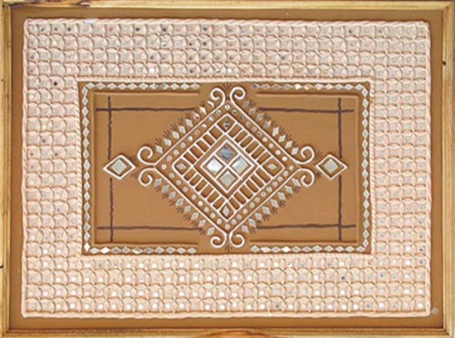 Mud art with mirror work