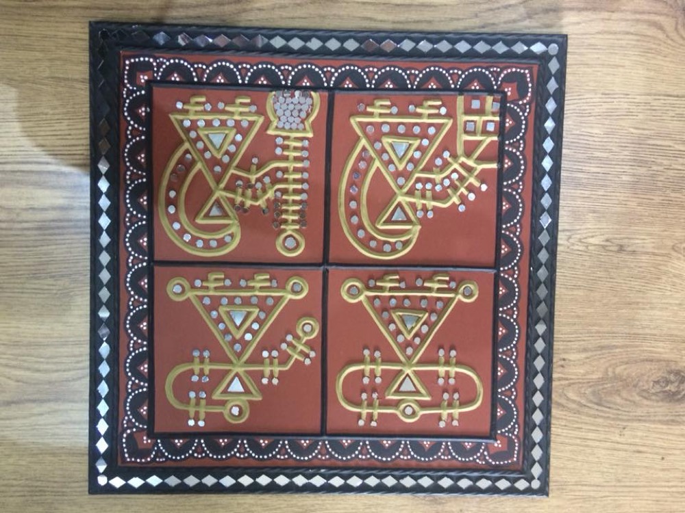 Red and blue mud art